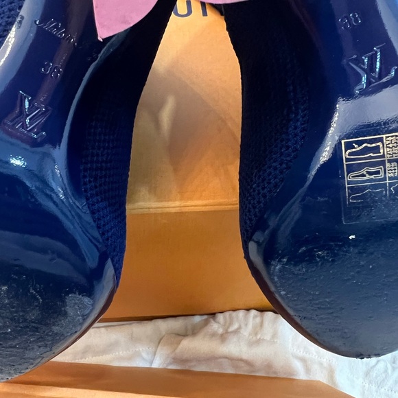 AUTH LOUIS VUITTON Silhouette Ankle Sock Boots w/ Stretch Fabric - Navy/Pink 38 - Picture 5 of 6